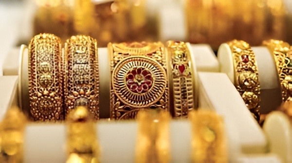 ইতিহাসের সর্বোচ্চ স্বর্ণের দাম, আজ থেকে বিক্রি হবে যে দামে